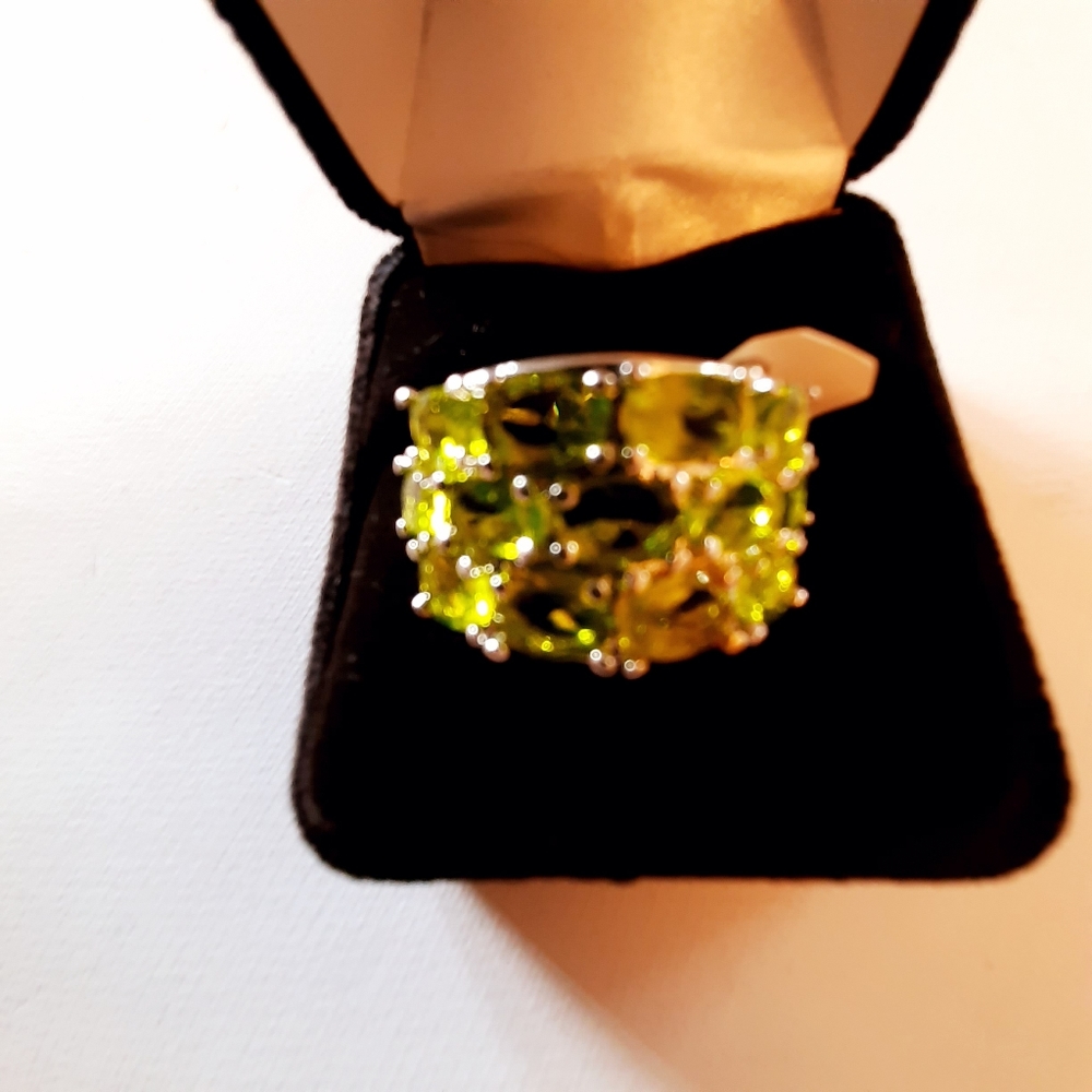 Ladies jewelry